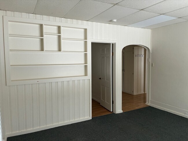 203 Burns St, Unit Unit 4 in Charlevoix, MI - Building Photo - Building Photo