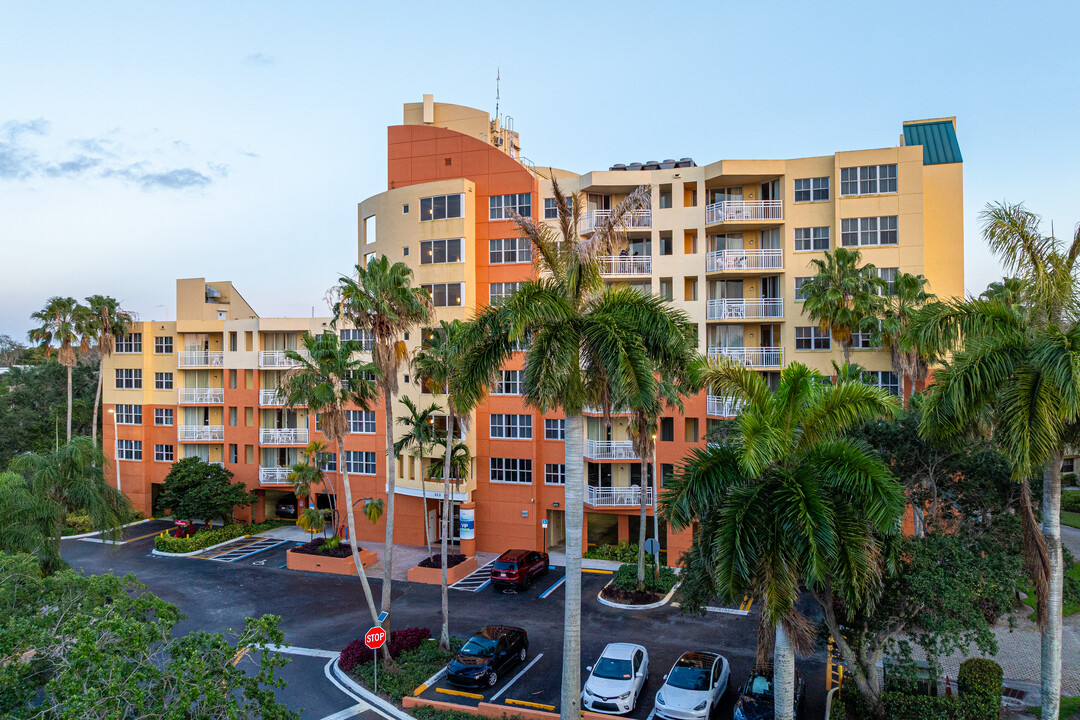 Vacation Village in Weston, FL - Foto de edificio