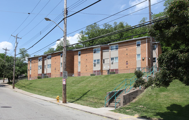 Homewood North Apartments in Pittsburgh, PA - Foto de edificio - Building Photo