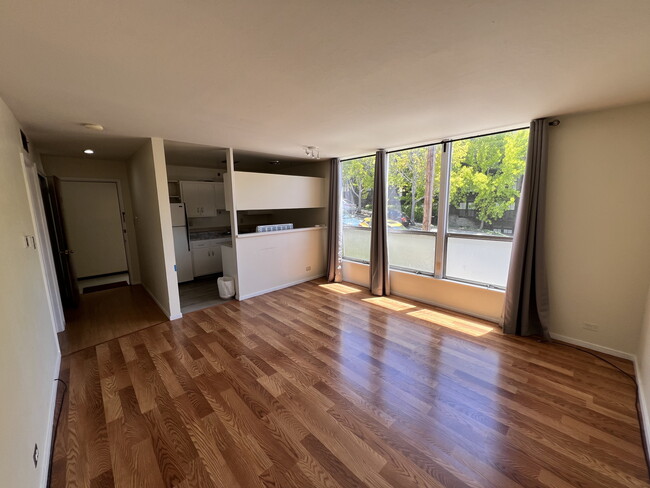 North Berkeley, Spacious 2 BR 1 BA