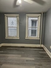 258 S 8th St, Unit 1 in Newark, NJ - Building Photo - Building Photo