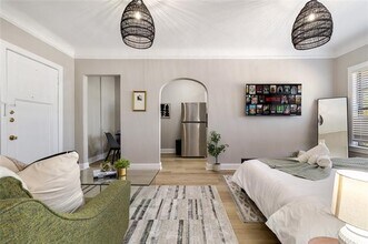 4400 Gaston Ave in Dallas, TX - Building Photo - Building Photo