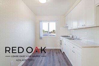 4900 Clair Del Ave in Long Beach, CA - Building Photo - Building Photo