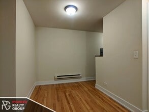 557 W Arlington Pl, Unit 2 in Chicago, IL - Building Photo - Building Photo