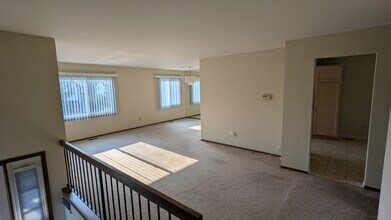 541 Commanche Trail in Wheeling, IL - Building Photo - Building Photo