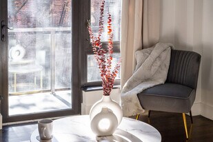 1568 Lexington Ave in New York, NY - Building Photo