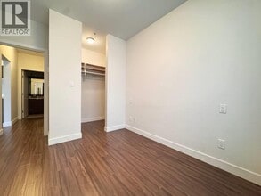 7727 Royal Oak Ave in Burnaby, BC - Building Photo - Building Photo