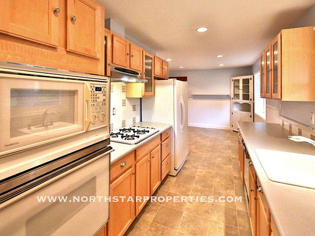 1425 Cornell St in Lake Oswego, OR - Building Photo - Building Photo