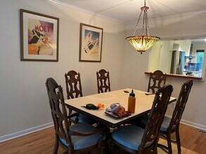 208 Ridge Trl in Chapel Hill, NC - Building Photo - Building Photo