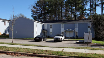 2913 Boone Trl Apartments