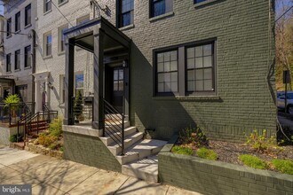 1934 35th Pl NW in Washington, DC - Building Photo - Building Photo