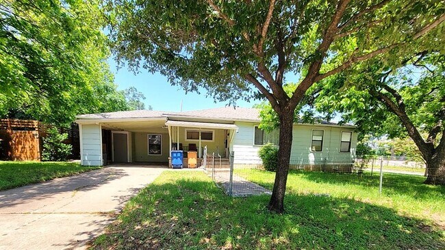 property at 1028 Ellingson Ln