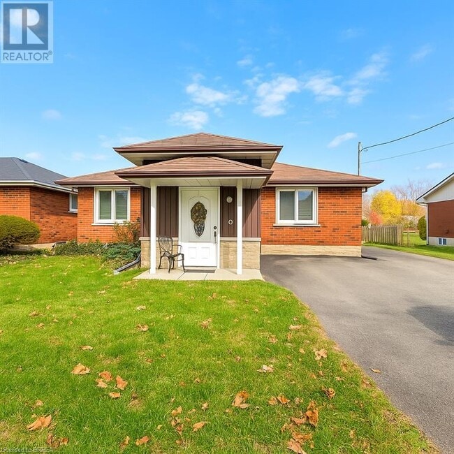 property at 62 Oakhill Dr