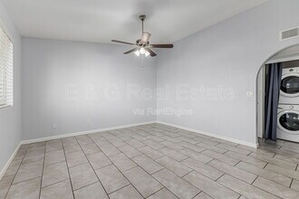 1005 W Laguna Dr in Tempe, AZ - Building Photo - Building Photo