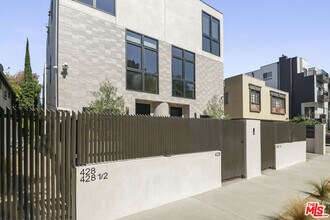 426 Arnaz Dr in Los Angeles, CA - Building Photo - Building Photo