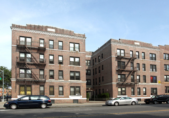 Lucretia Plaza in Brooklyn, NY - Building Photo - Building Photo