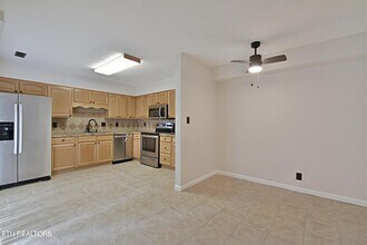 9111 Woodpark Ln NW, Unit 2 Bedroom 290-0101 in Knoxville, TN - Building Photo - Building Photo