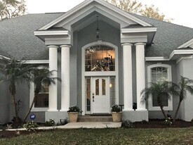 1070 Lake Deeson Woods Ln in Lakeland, FL - Building Photo