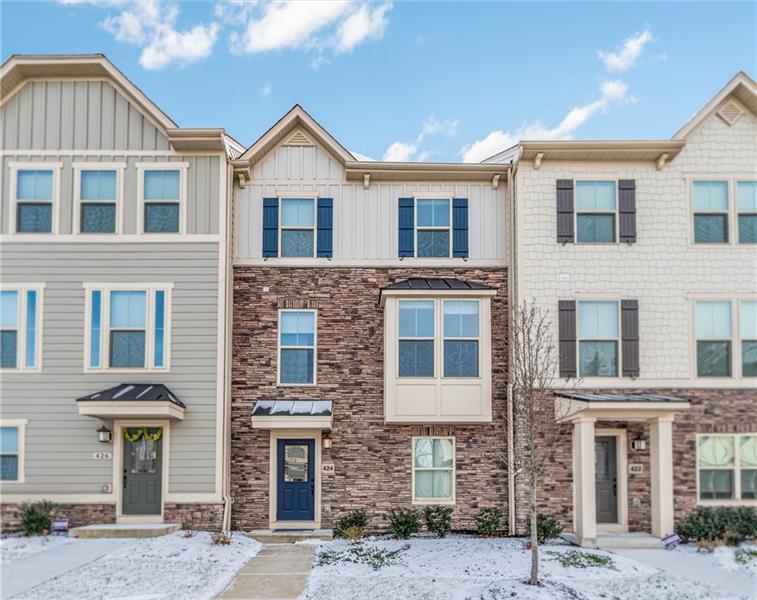 424 Fairmont Dr in Wexford, PA - Building Photo