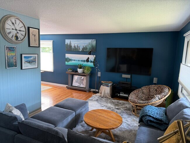 1713 Louise Ave in Saskatoon, SK - Building Photo - Building Photo