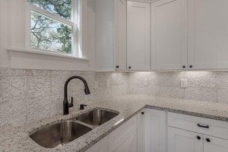 807 E Ida St in Tampa, FL - Building Photo - Building Photo