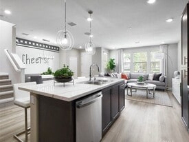 5560 Kate Way in Fontana, CA - Building Photo