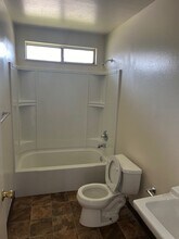 1122 Washington Ave in Bakersfield, CA - Building Photo - Building Photo