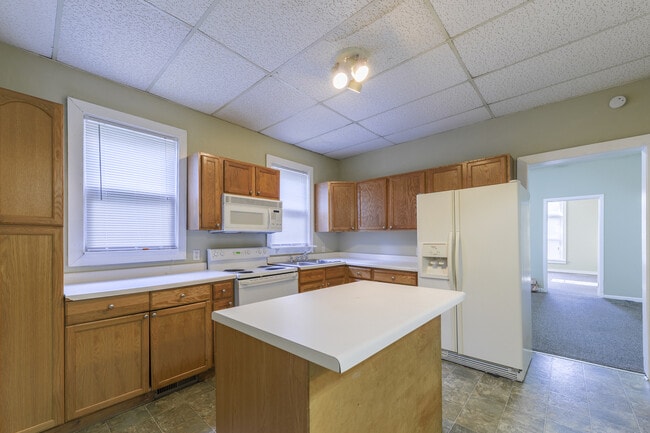property at 2222 Glenwood Ave