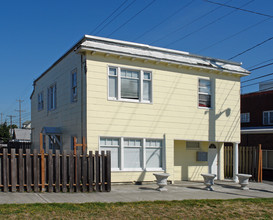 913 S 10th St in Tacoma, WA - Foto de edificio - Building Photo