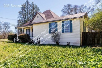 208 Spring St in Adamsville, AL - Building Photo - Building Photo