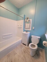 1202 Highland Ave in New Castle, PA - Building Photo - Building Photo