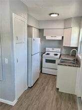 16 N Highland Ave in Clearwater, FL - Building Photo - Building Photo