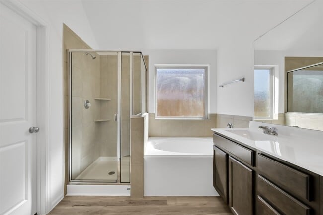 property at 3806 Rock Ledge Dr