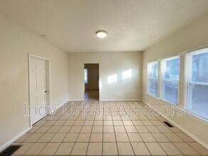 421 Leeds Ave in Indianapolis, IN - Building Photo - Building Photo