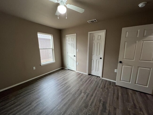 2911 Cornell St in Lubbock, TX - Building Photo - Building Photo