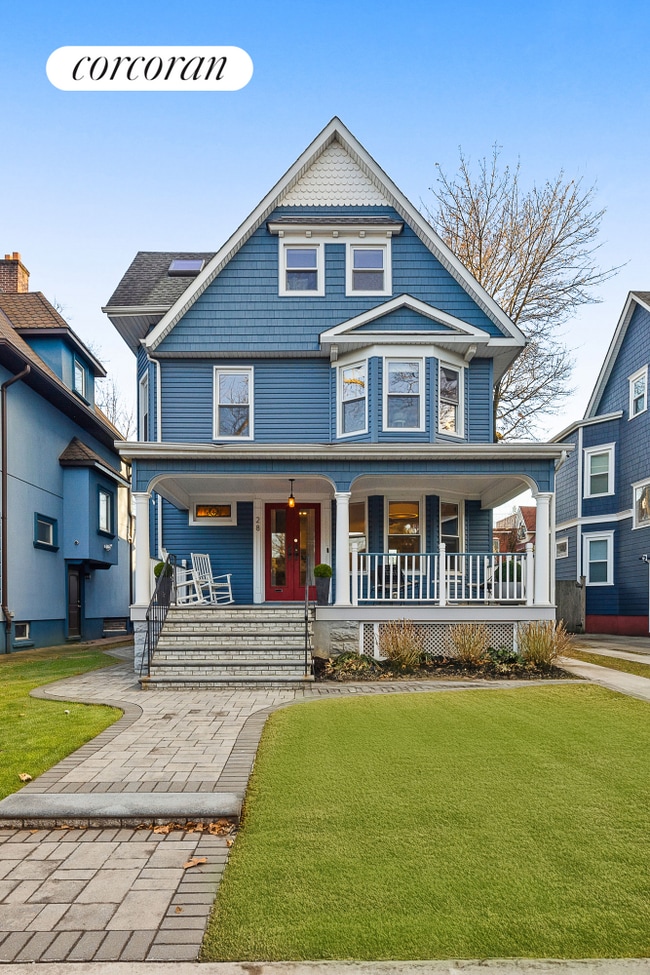 property at 28 Wellington Ct
