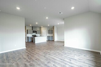 521 Schooner Bay Dr in Lafayette, LA - Foto de edificio - Building Photo