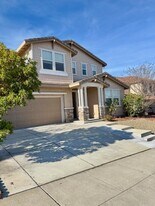 2544 Tomales Bay Dr in Bay Point, CA - Building Photo