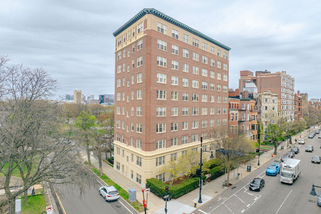 The Charlesview in Boston, MA - Foto de edificio