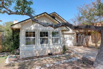 16710 Whitebrush Loop in Austin, TX - Building Photo - Building Photo