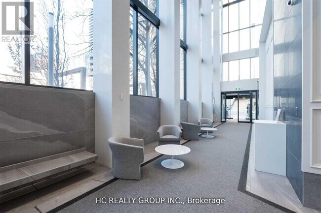 3-803 Gloucester St in Toronto, ON - Building Photo - Building Photo