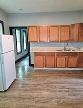3620 E 63rd St, Unit Front unit in Cleveland, OH - Building Photo - Building Photo