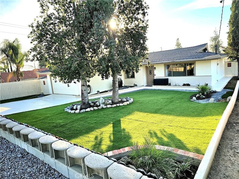 11981 Franklin St in Moreno Valley, CA - Foto de edificio