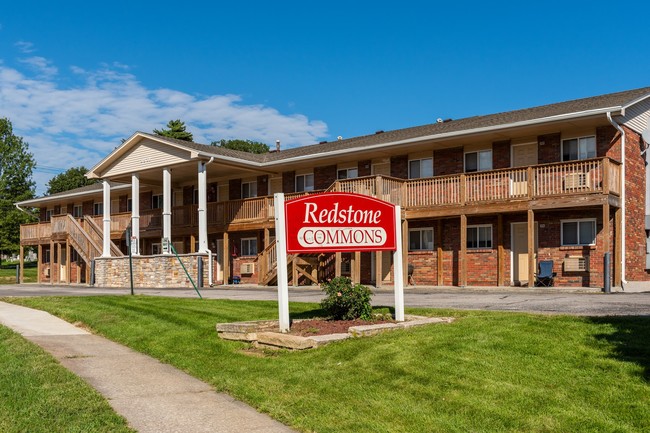 Redstone Commons in Davenport, IA - Building Photo - Building Photo