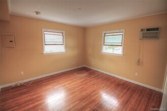 3382 Lindbergh Ave in Oceanside, NY - Building Photo - Building Photo
