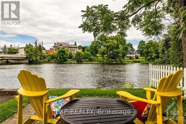 5 Bridge St in Mississippi Mills, ON - Building Photo - Building Photo