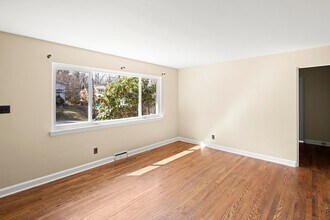 196 Morningside Dr in Asheville, NC - Building Photo - Building Photo