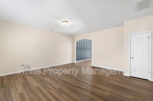 7621 Mockernut Dr in Charlotte, NC - Building Photo - Building Photo