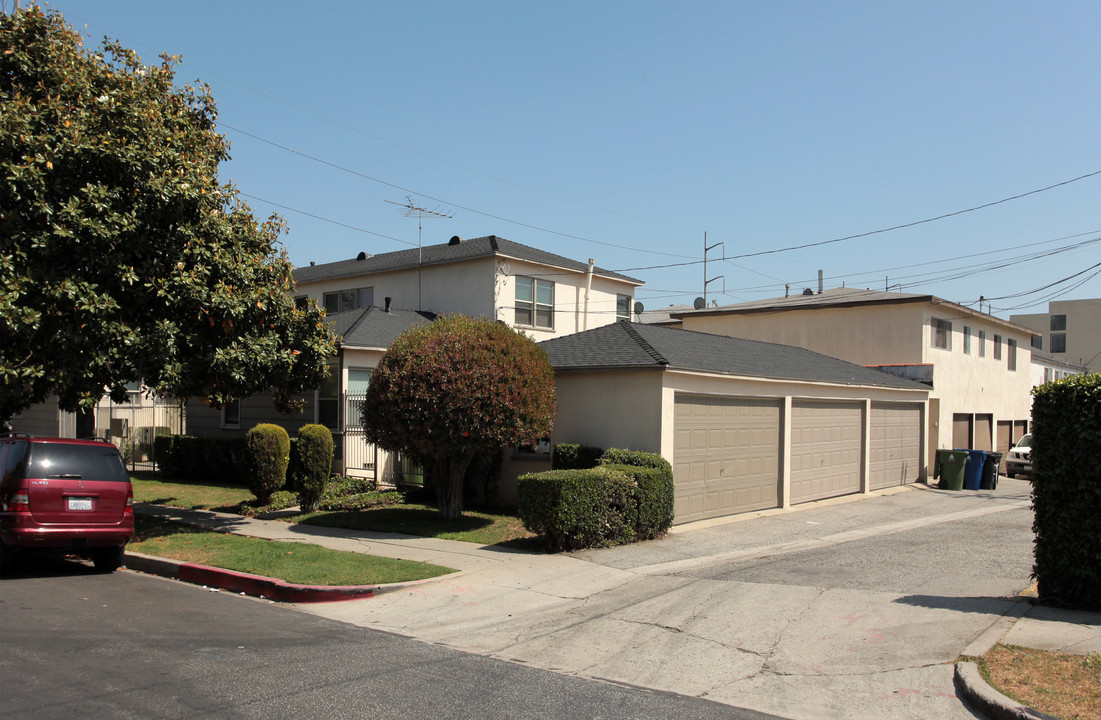 5202 Knowlton St in Los Angeles, CA - Building Photo