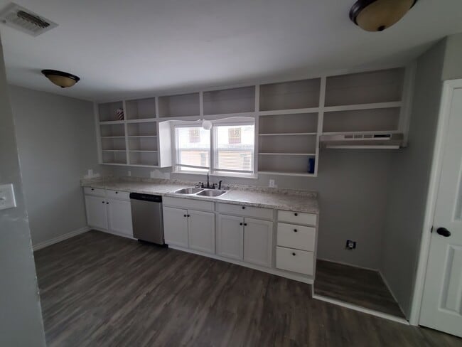 2130 San Antonio St in San Angelo, TX - Building Photo - Building Photo
